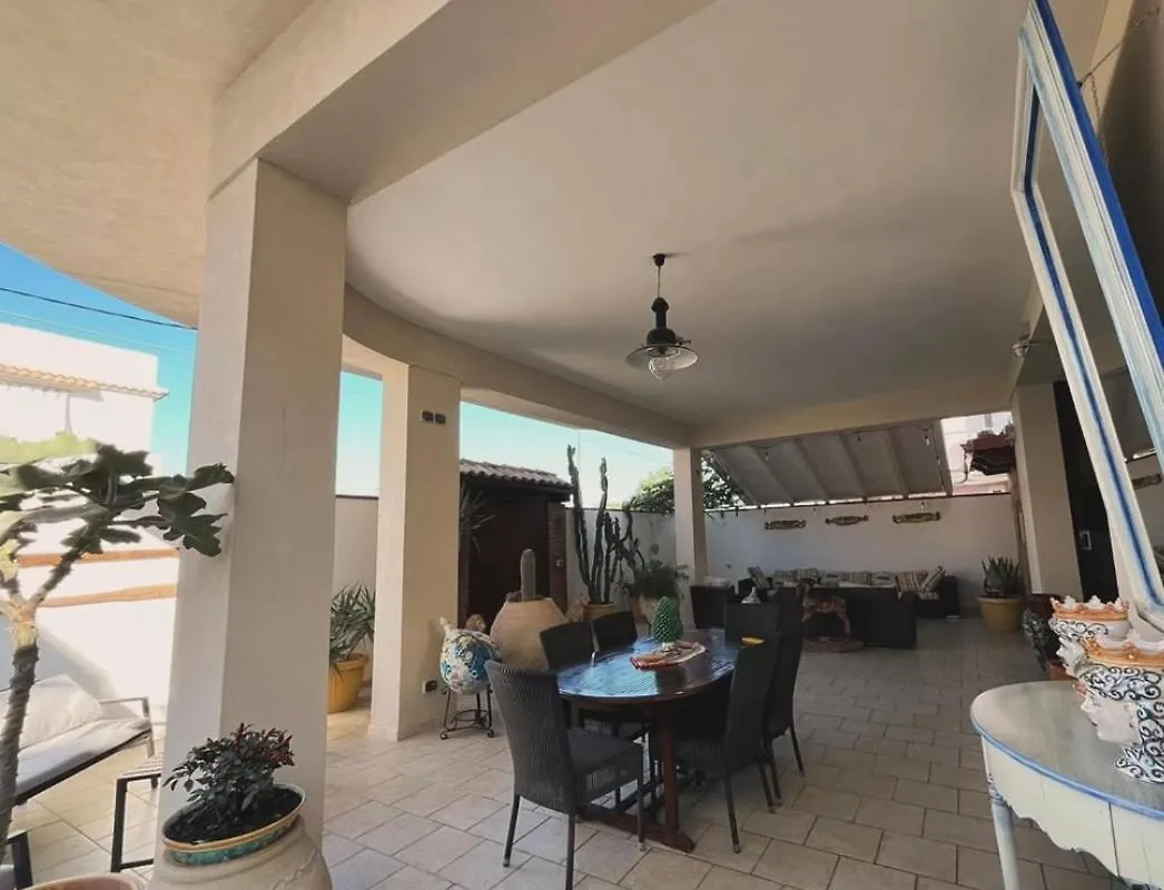 Villa Joseph Marzamemi 0*,
